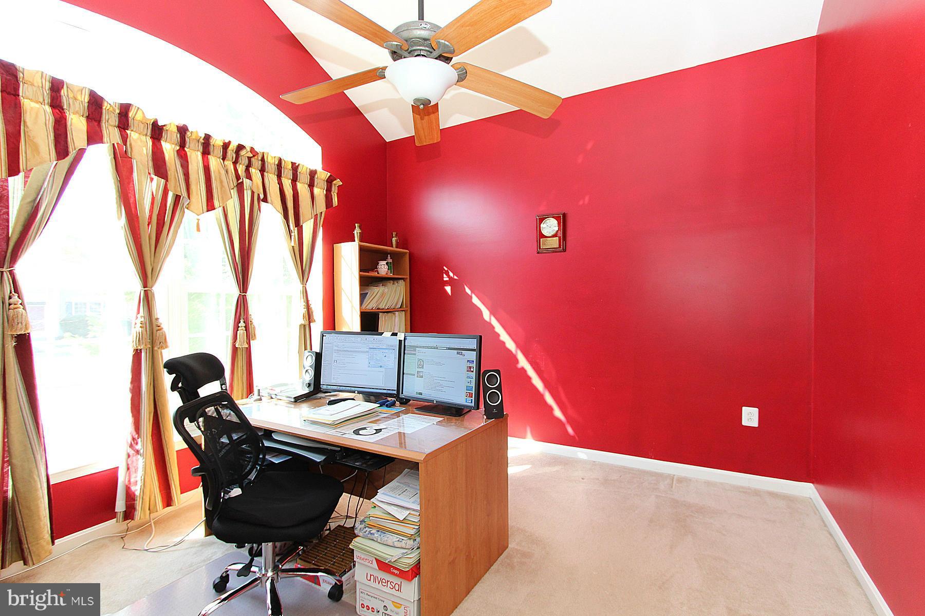 RIVER OAKS - Residential