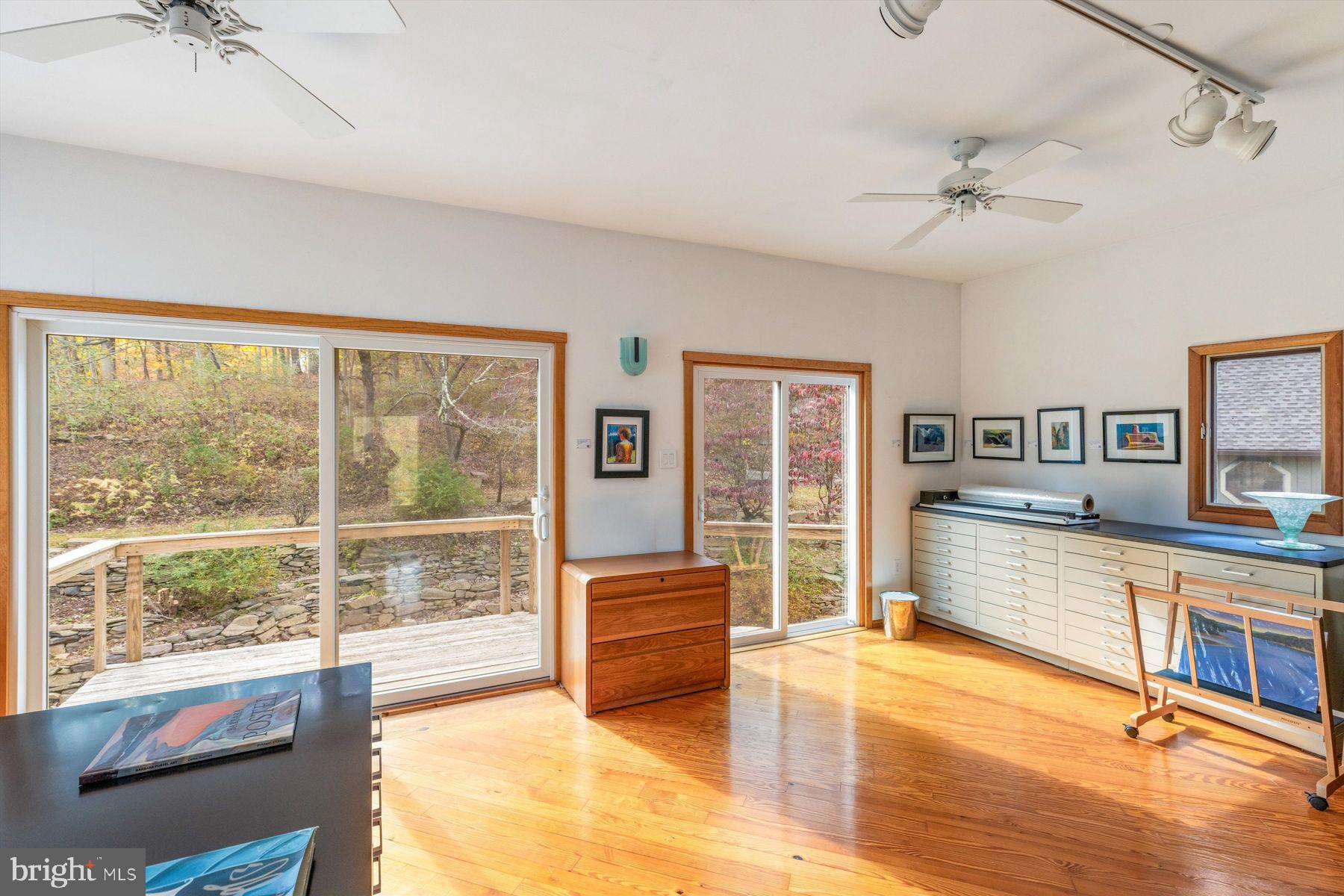 RIVERS WALK - Residential