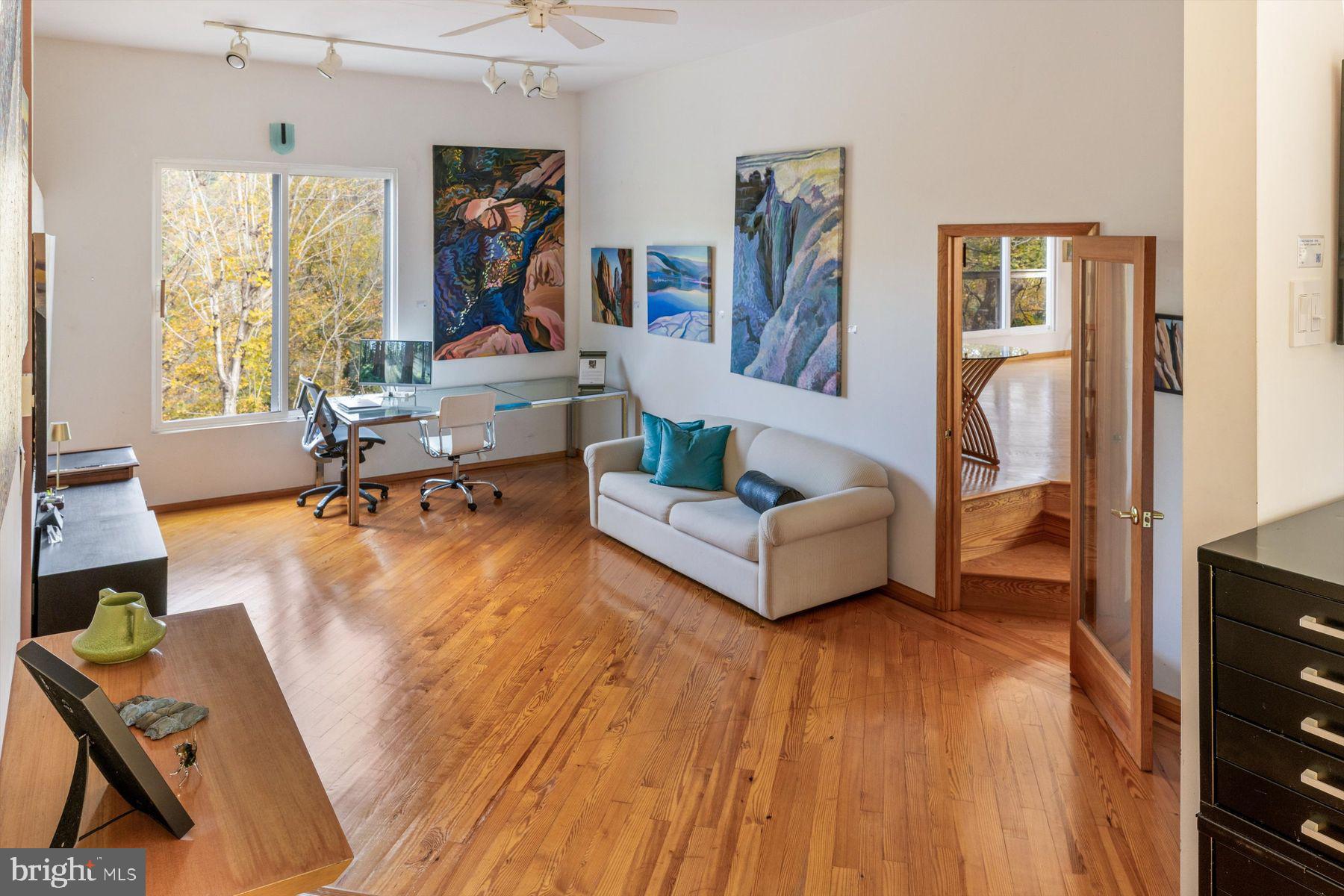 RIVERS WALK - Residential