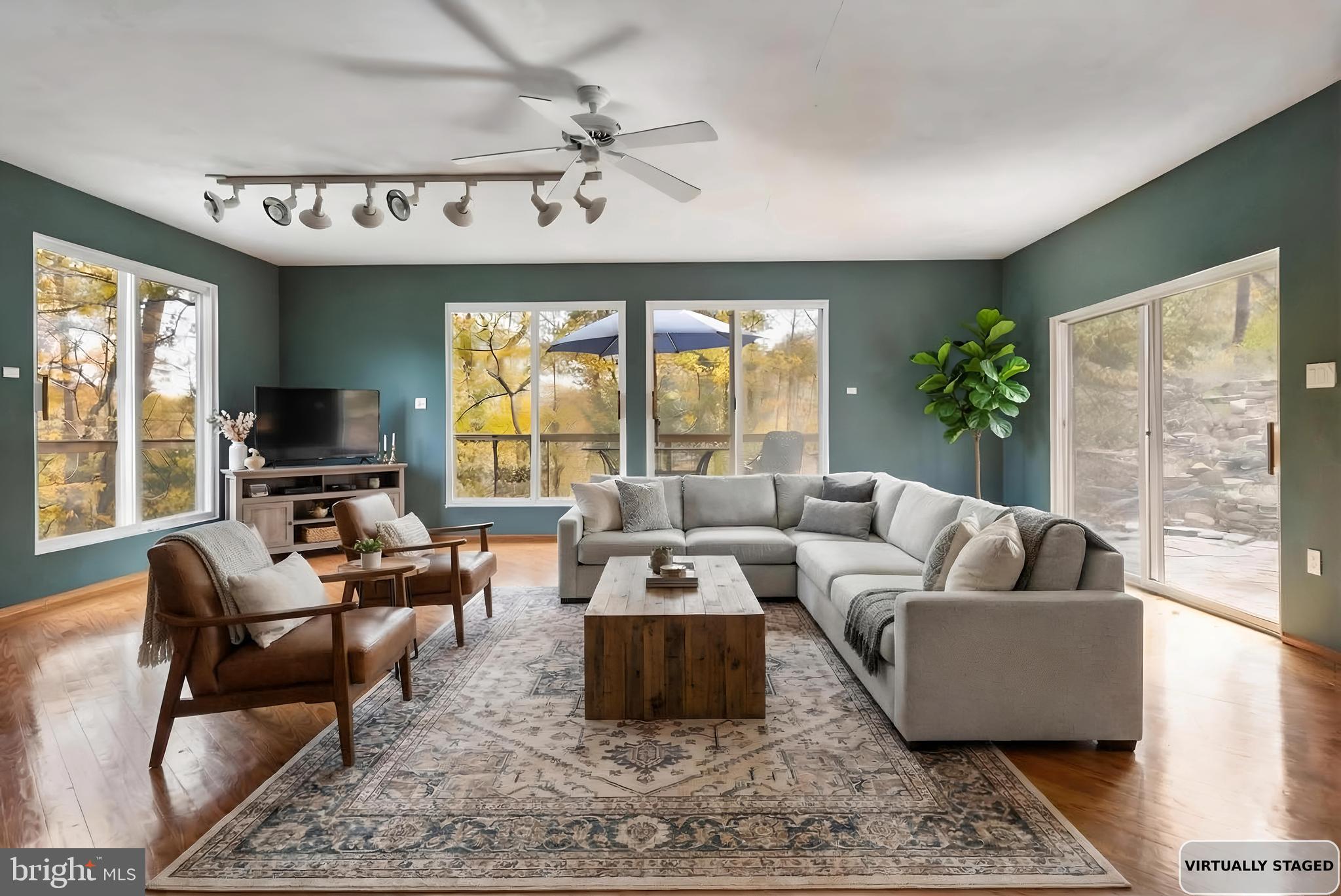 RIVERS WALK - Residential