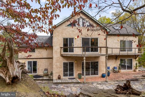 7640 TOHICKON HILL ROAD POINT PLEASANT PA 18950