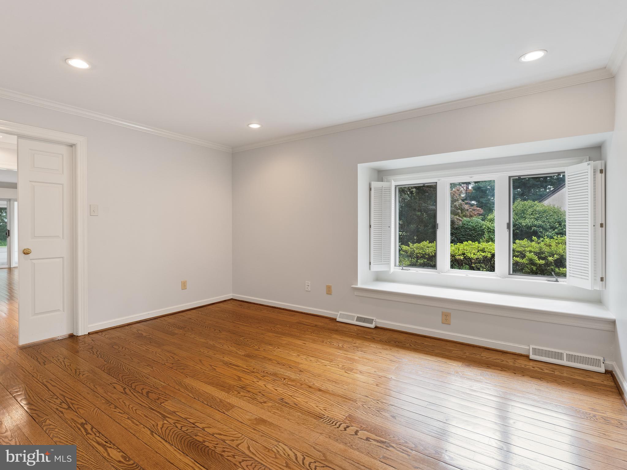 WHITPAIN FARM - Residential