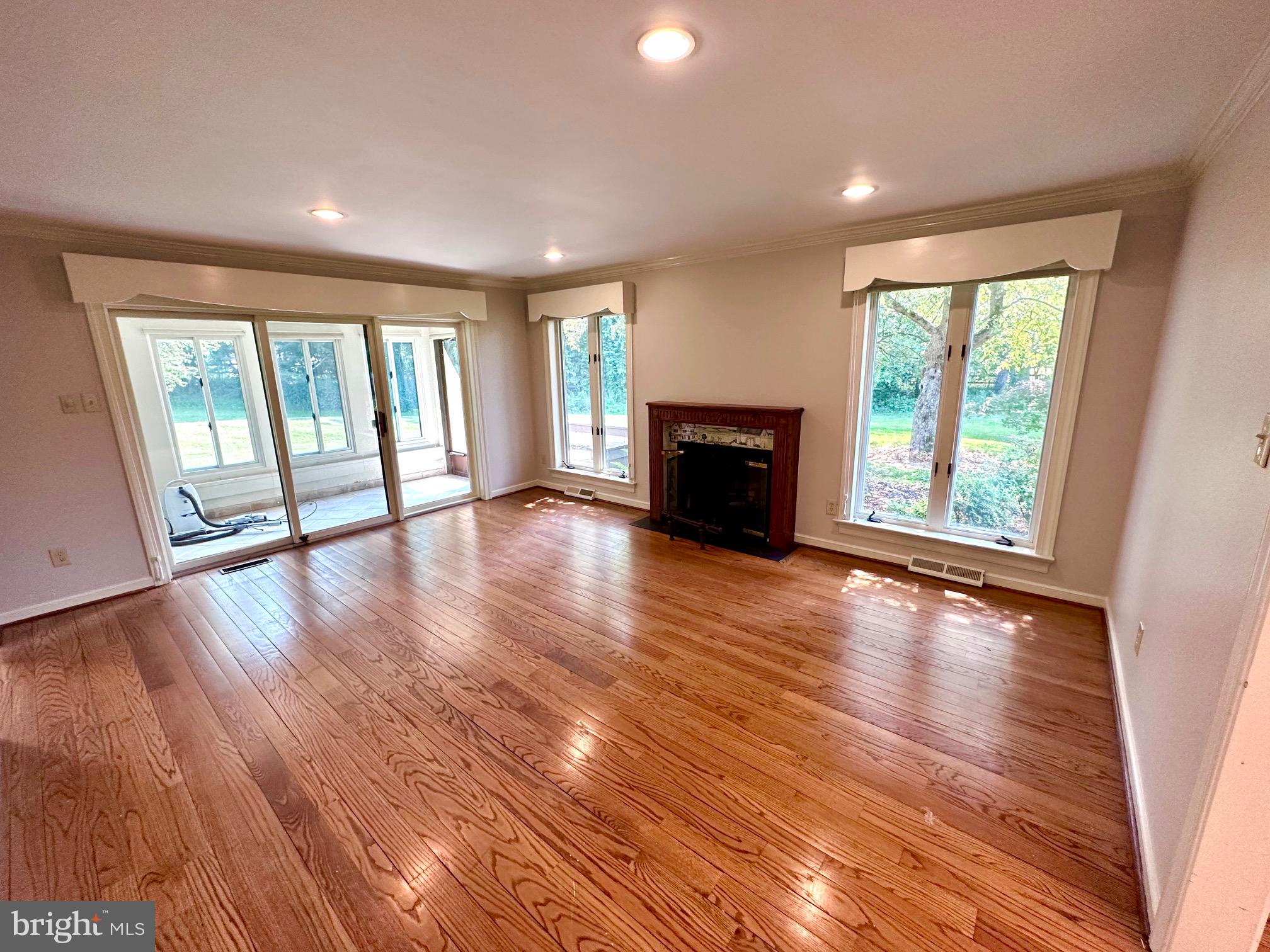 WHITPAIN FARM - Residential