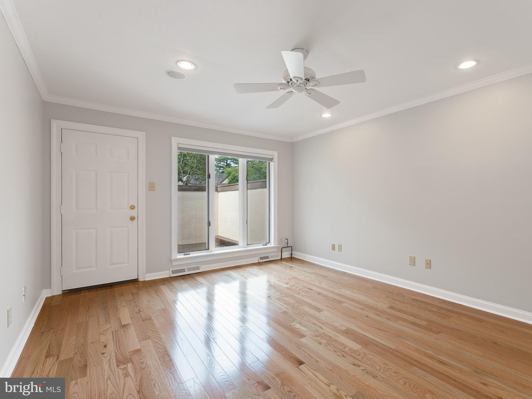 WHITPAIN FARM - Residential