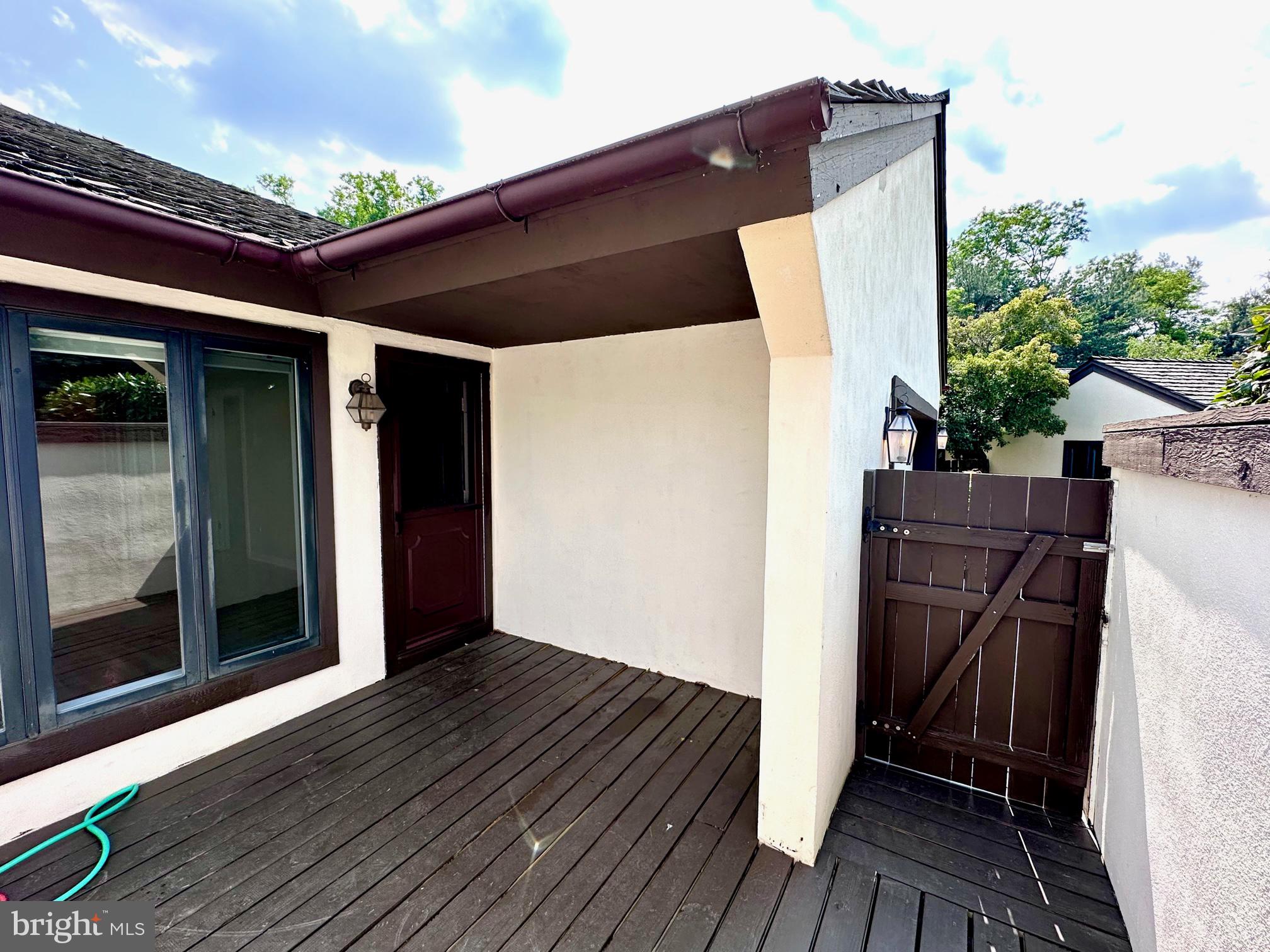 WHITPAIN FARM - Residential