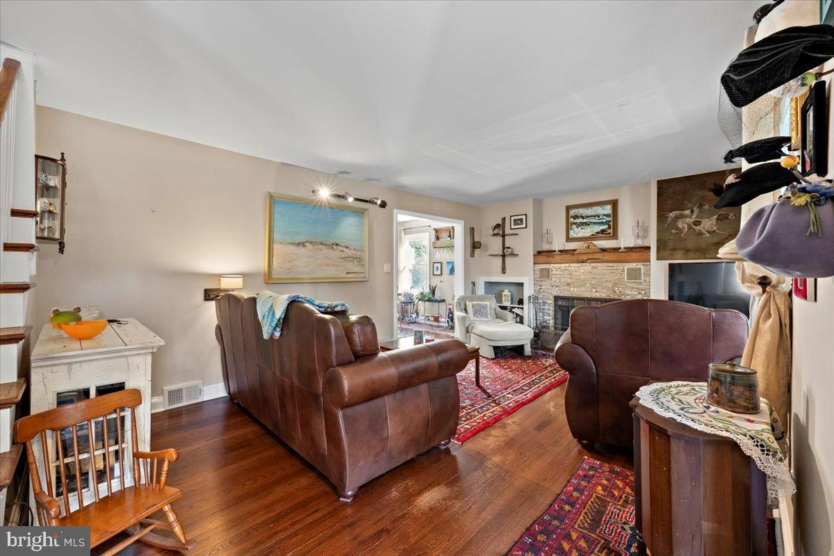 1501 BUSHKILL STREET