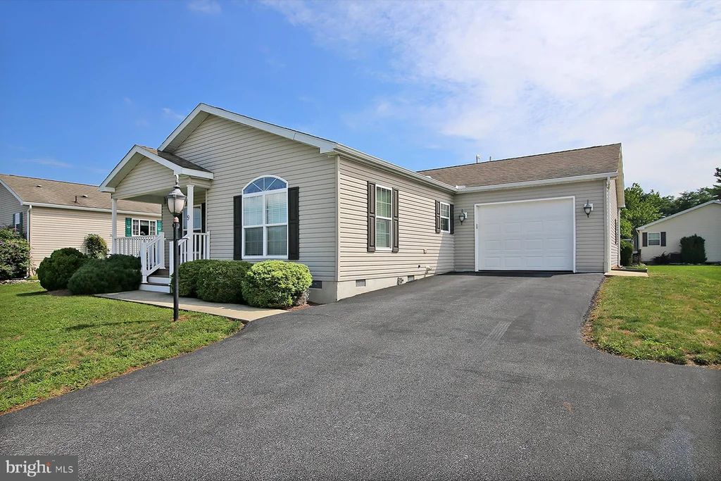 9 Millard Drive, Annville, PA 17003