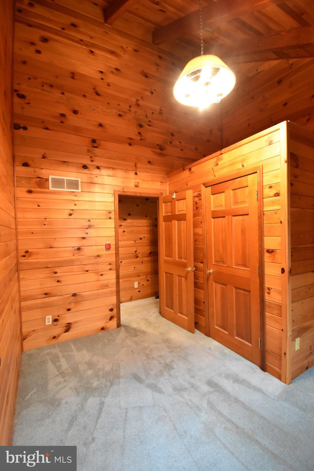 LUTHERVILLE - Residential