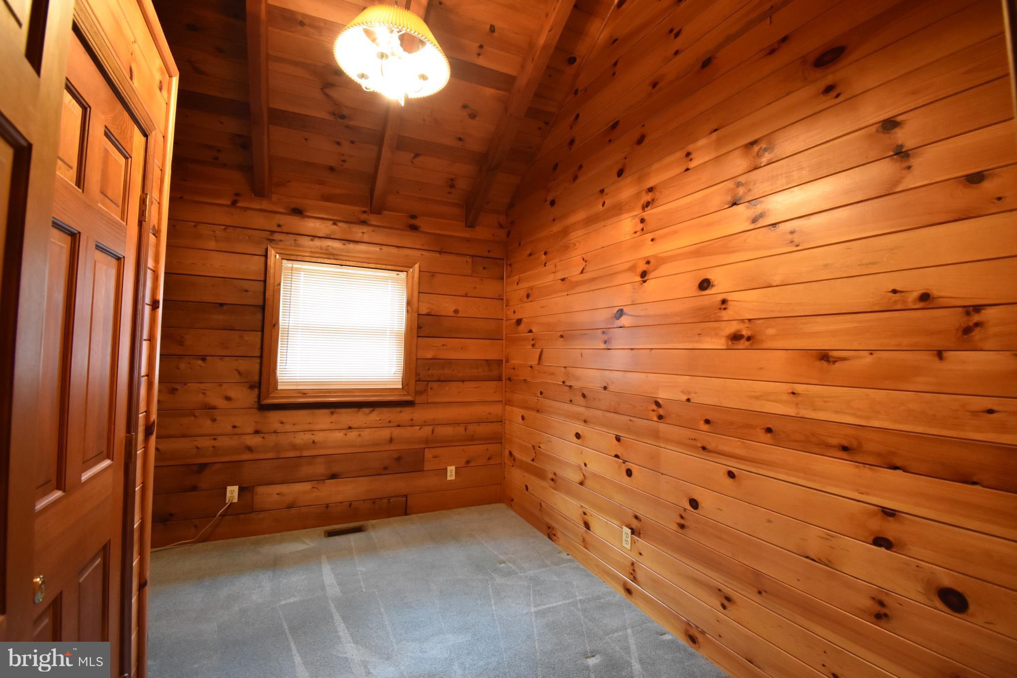 LUTHERVILLE - Residential