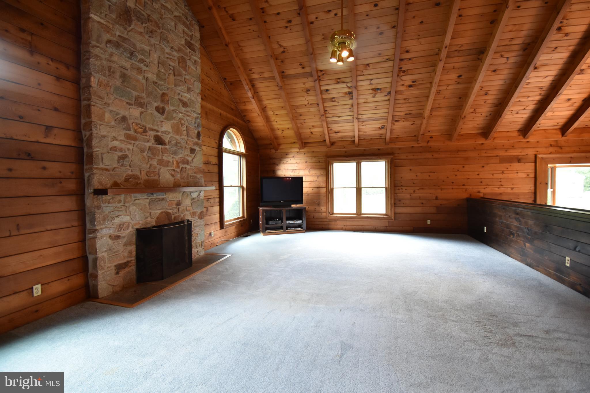 LUTHERVILLE - Residential