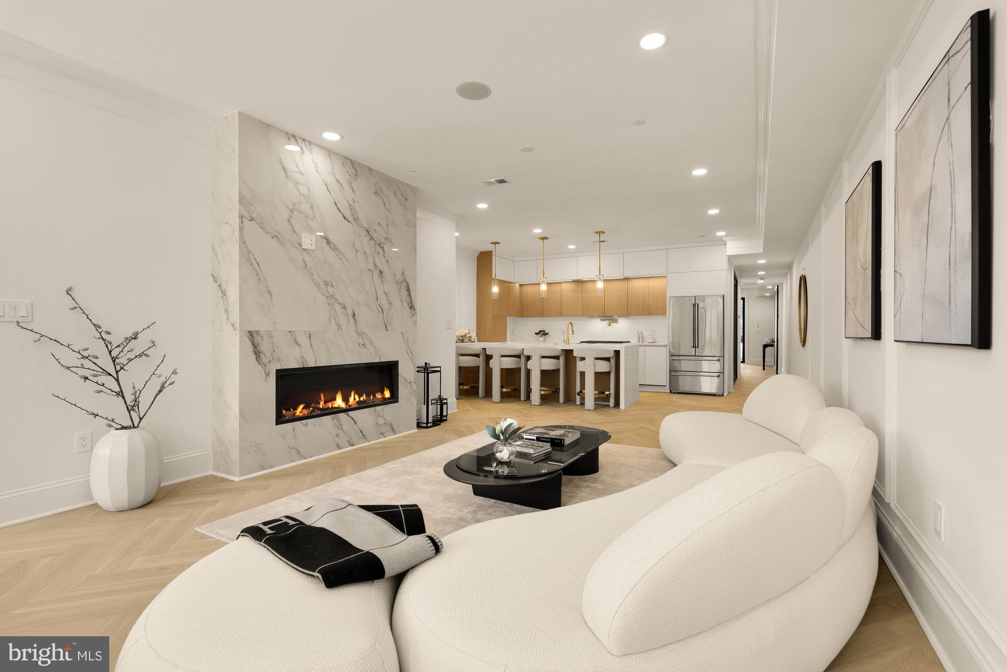 733 EUCLID STREET NW 302