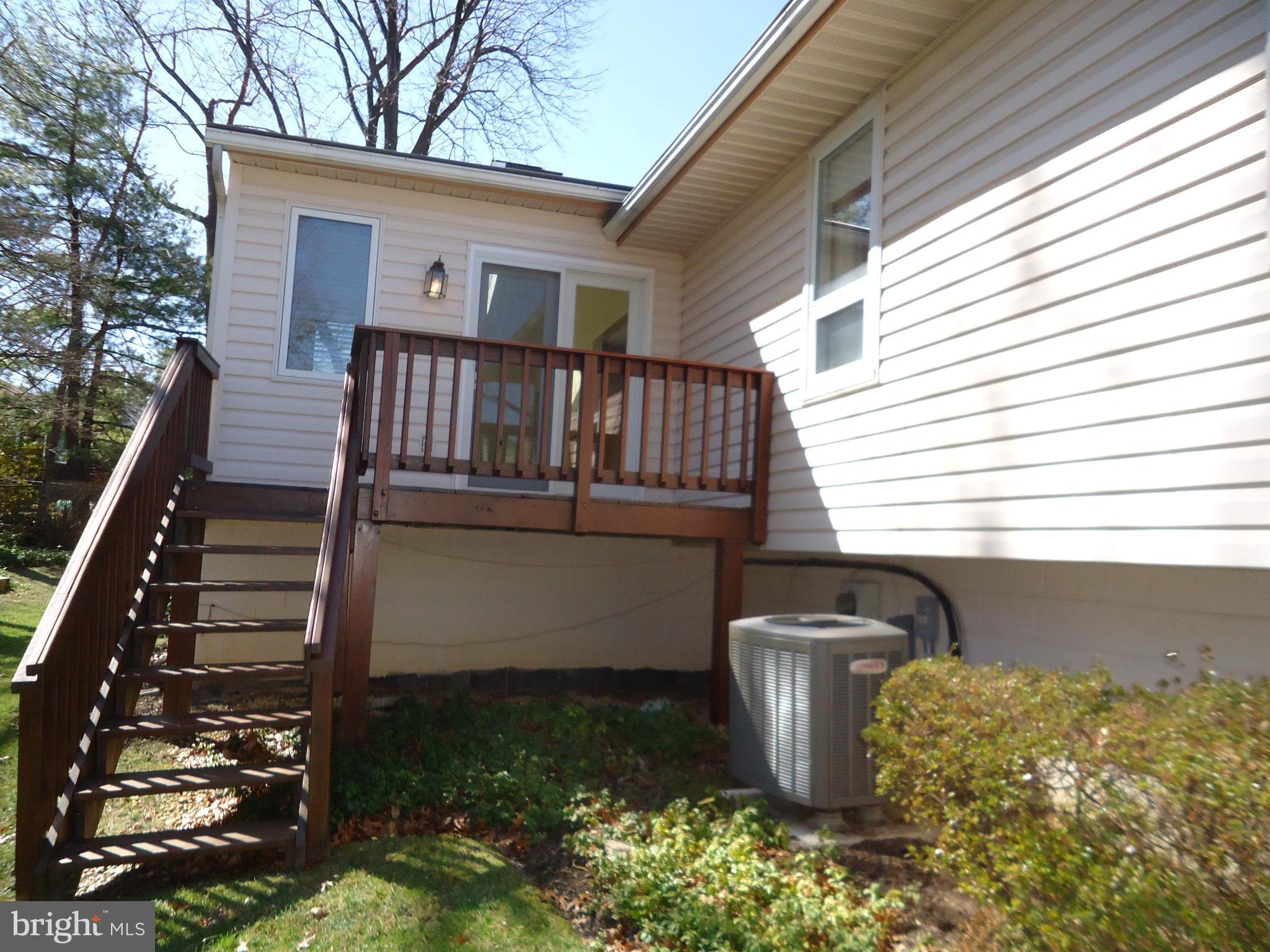 TYSONS WOODS - Residential Lease