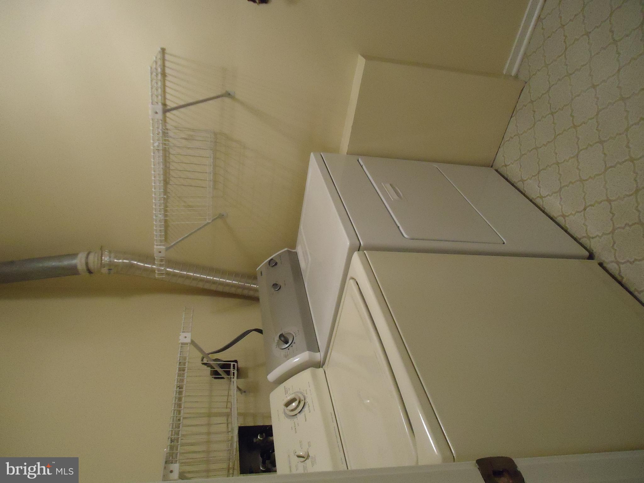 TYSONS WOODS - Residential Lease