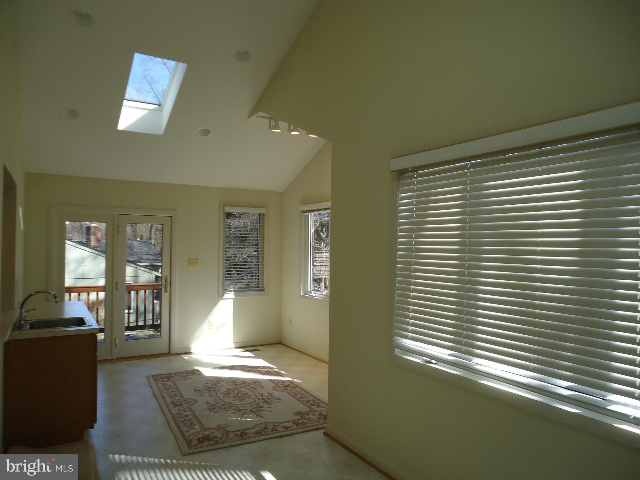 TYSONS WOODS - Residential Lease