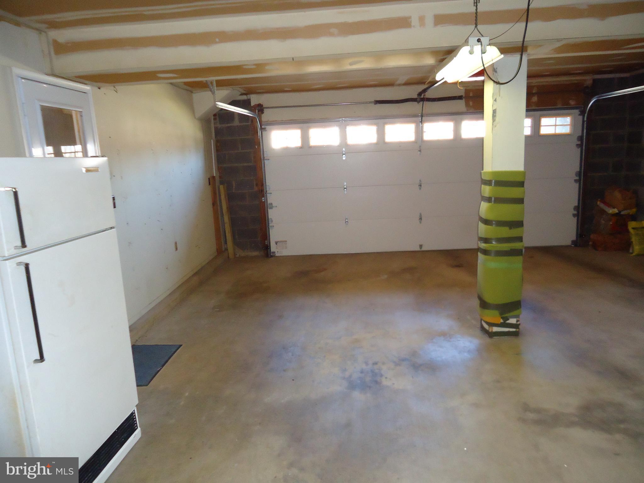 TYSONS WOODS - Residential Lease