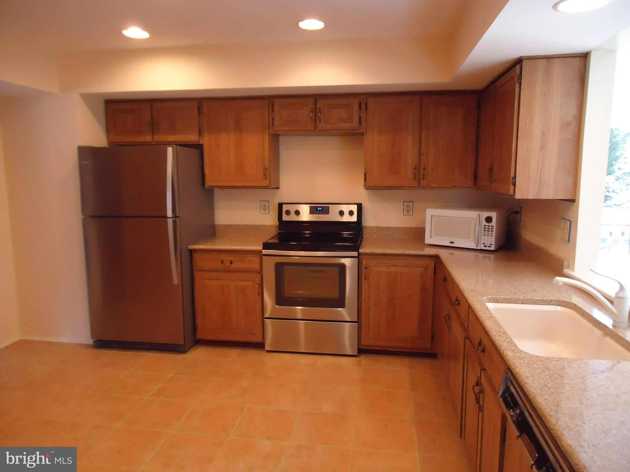 TYSONS WOODS - Residential Lease