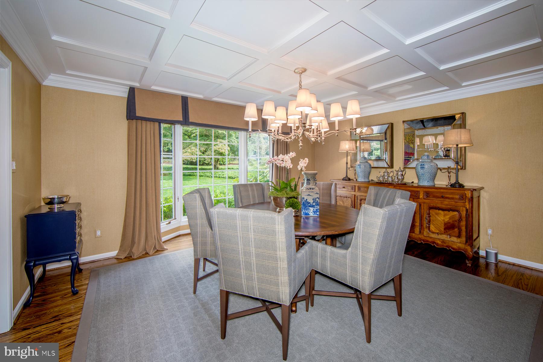 RADNOR HUNT - Residential