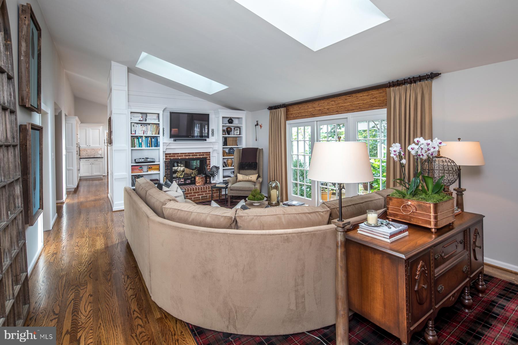 RADNOR HUNT - Residential