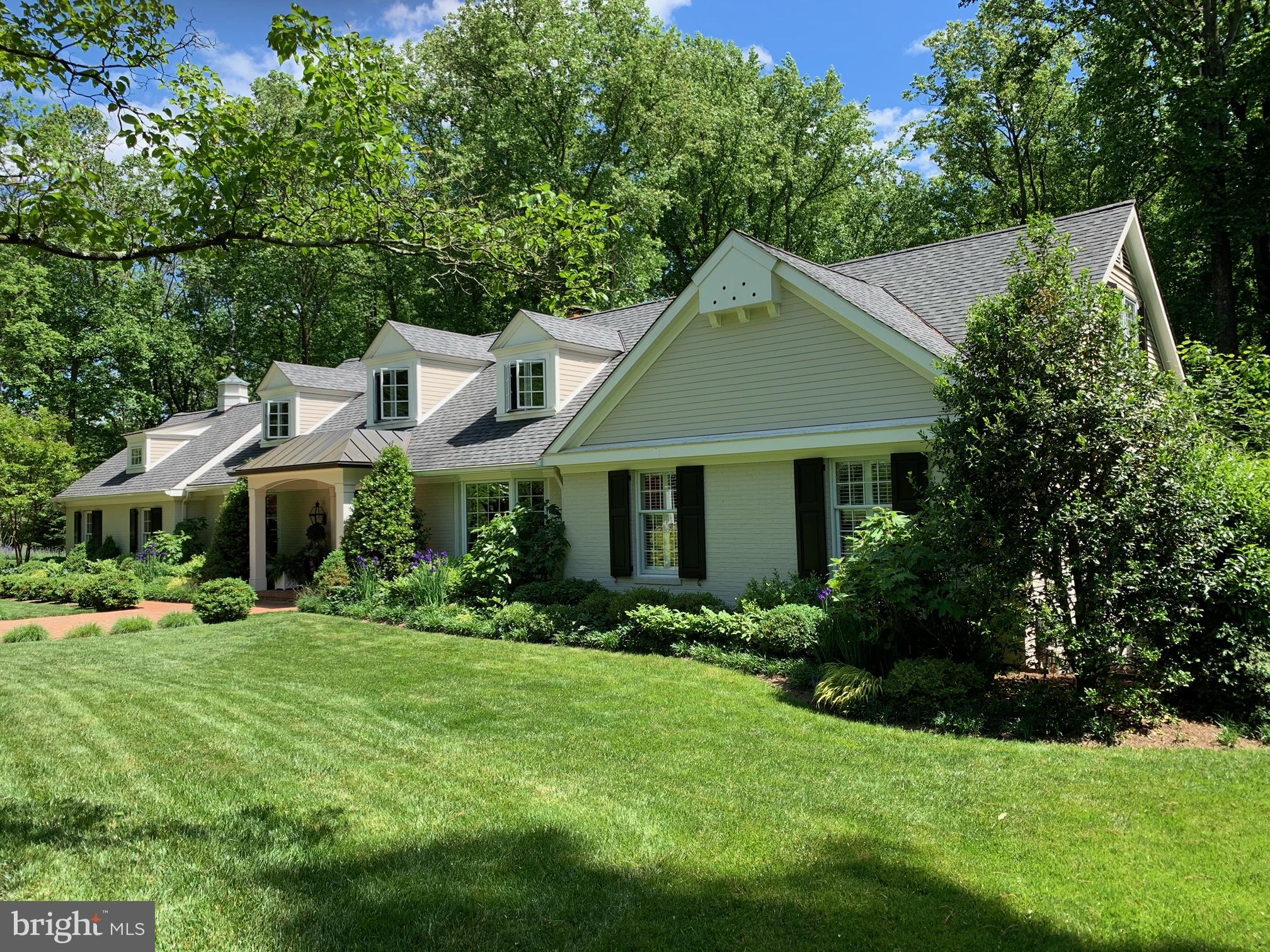 RADNOR HUNT - Residential