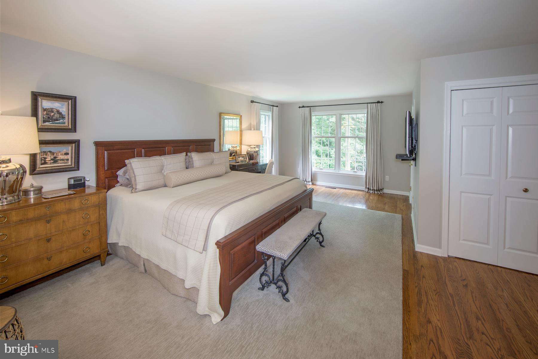 RADNOR HUNT - Residential