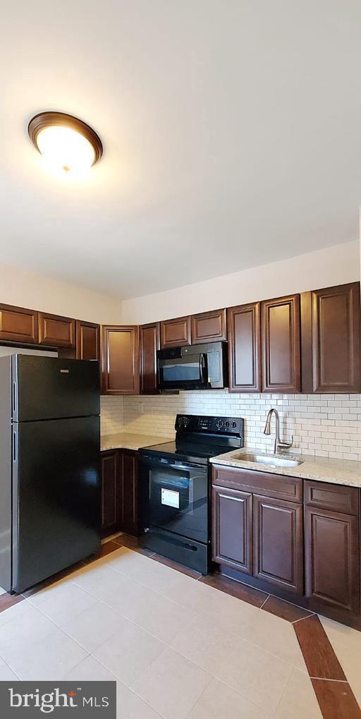 COBBS CREEK - Residential Income