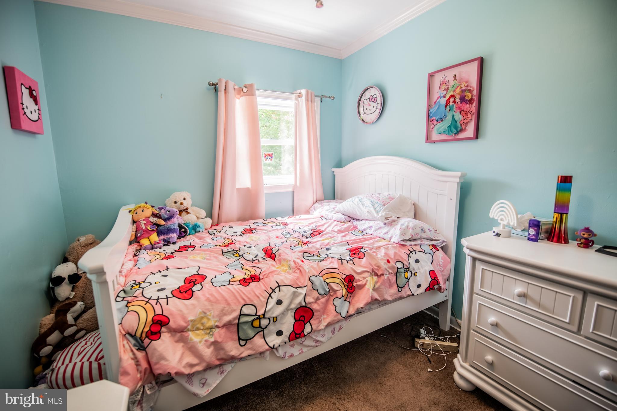 ROXBOROUGH - Residential