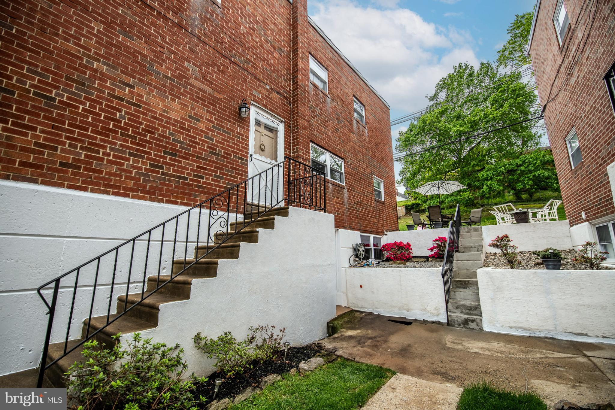 ROXBOROUGH - Residential