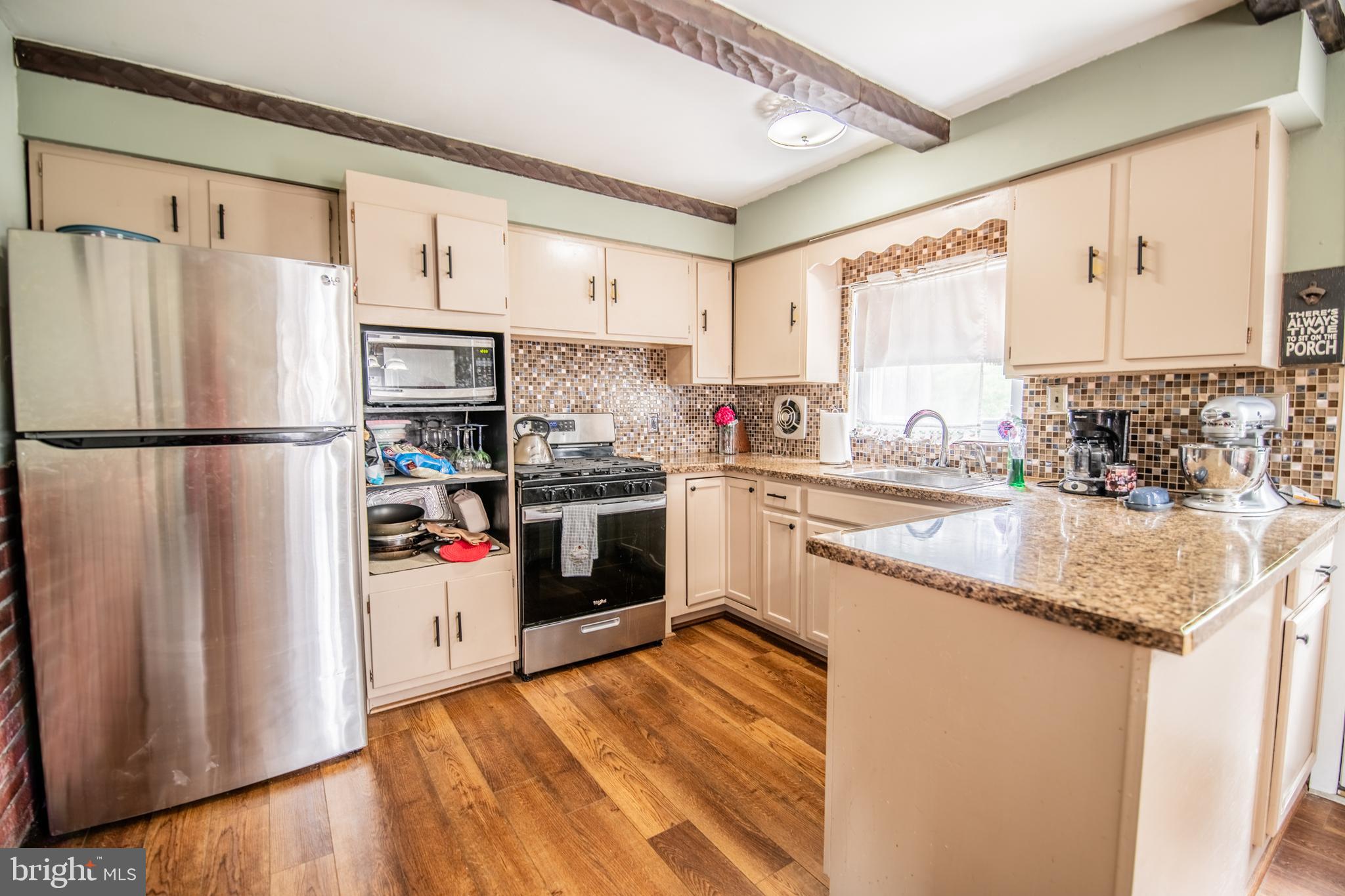 ROXBOROUGH - Residential