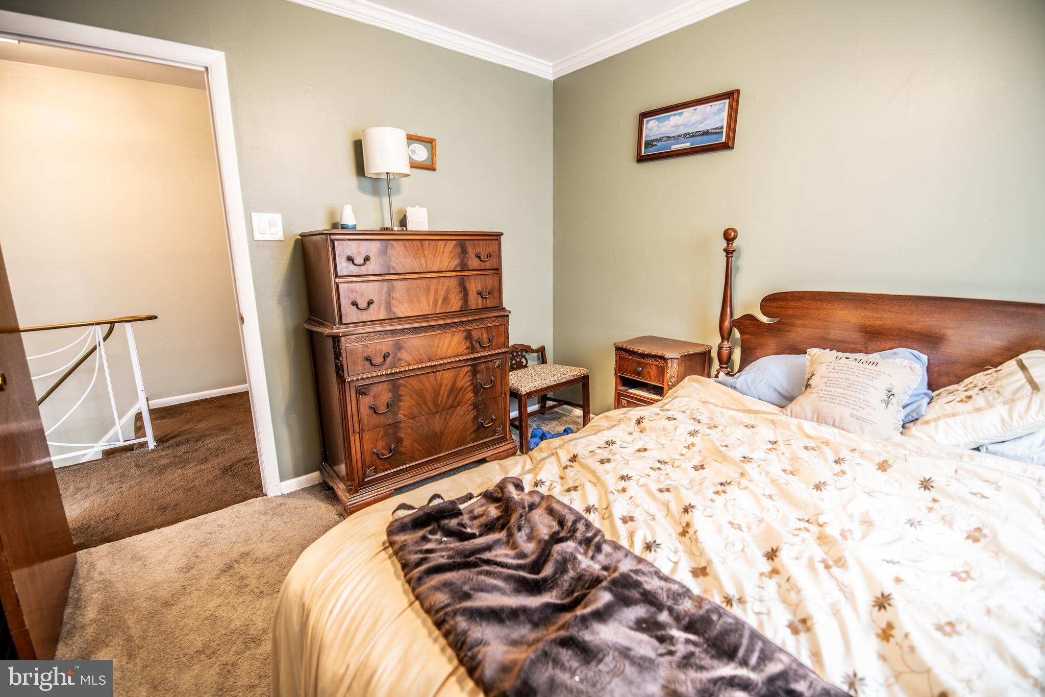 ROXBOROUGH - Residential