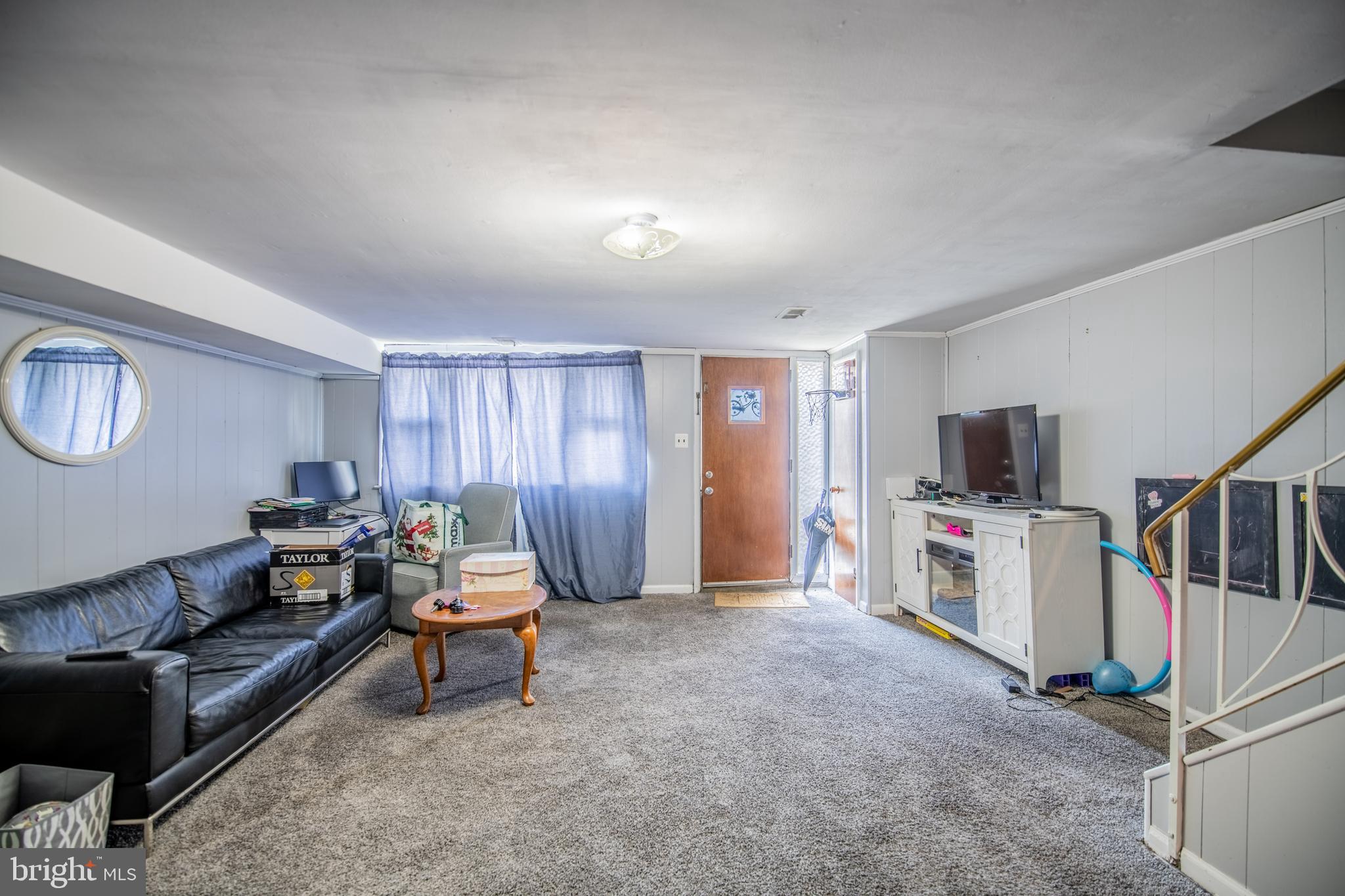 ROXBOROUGH - Residential