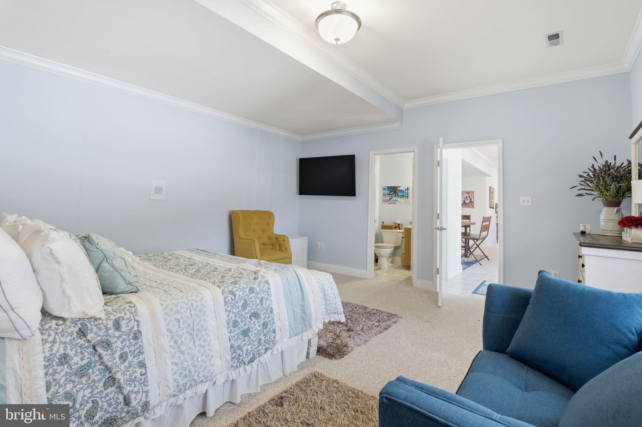 VILLAGES OF ELK NECK WOODHOLME - Residential