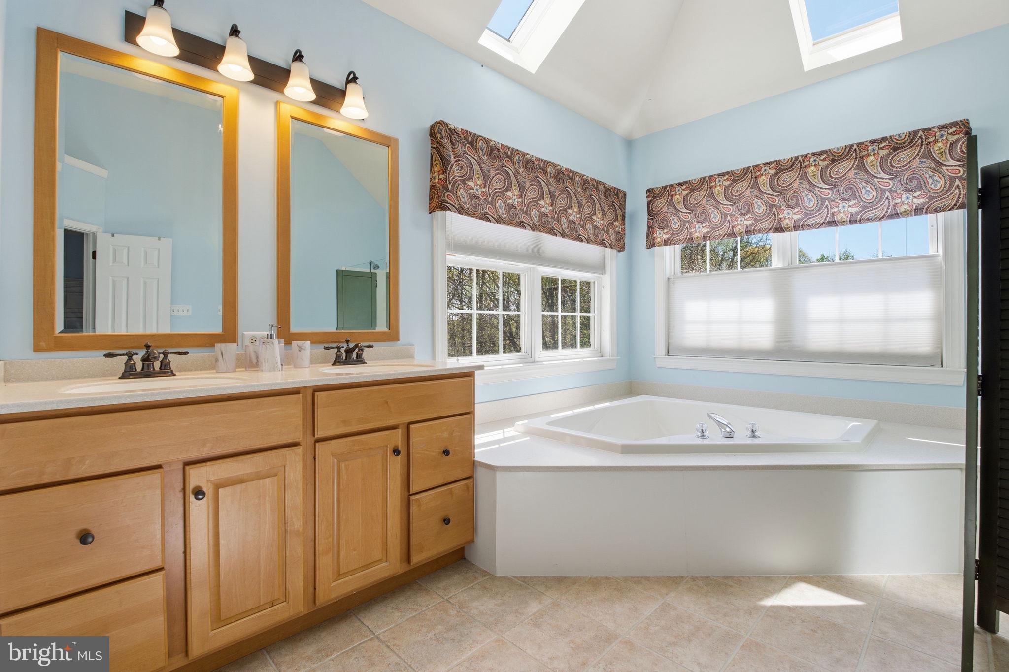 VILLAGES OF ELK NECK WOODHOLME - Residential