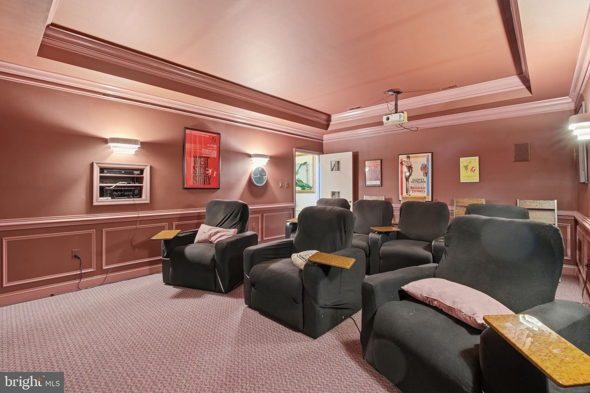 VILLAGES OF ELK NECK WOODHOLME - Residential