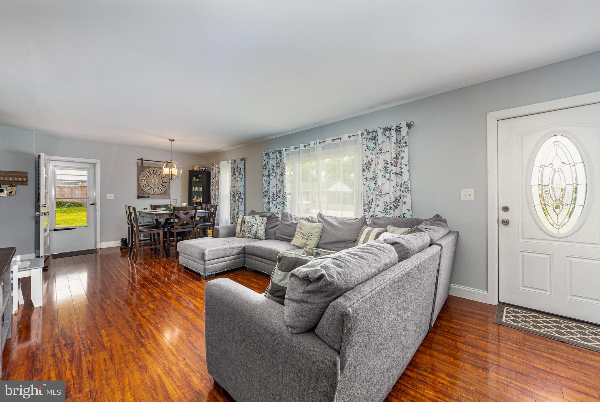 PERRY HALL - Residential