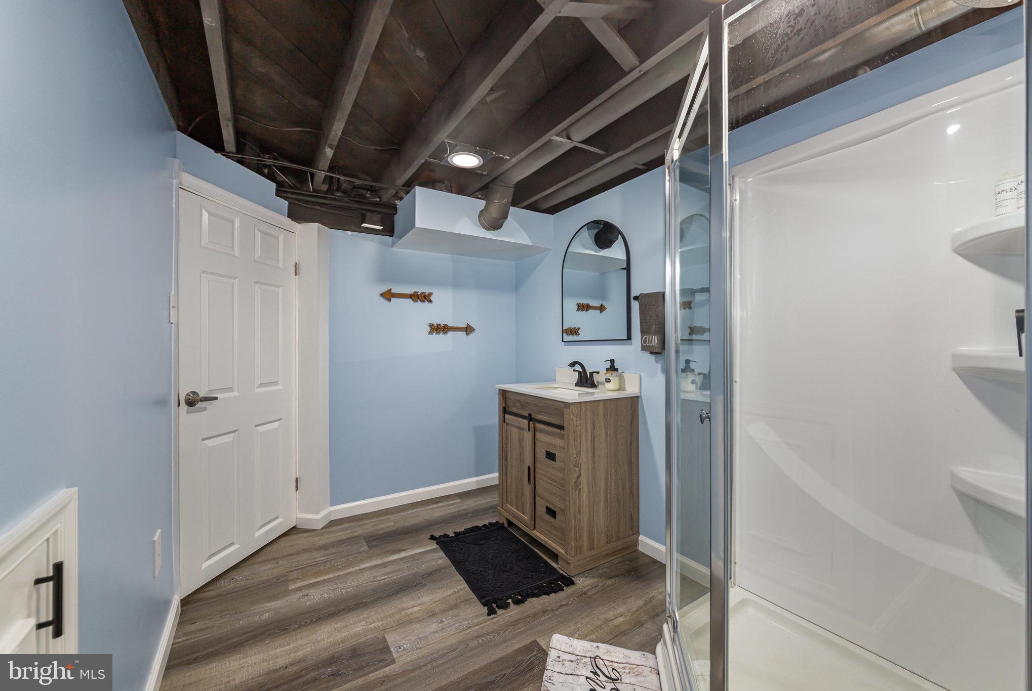 PERRY HALL - Residential