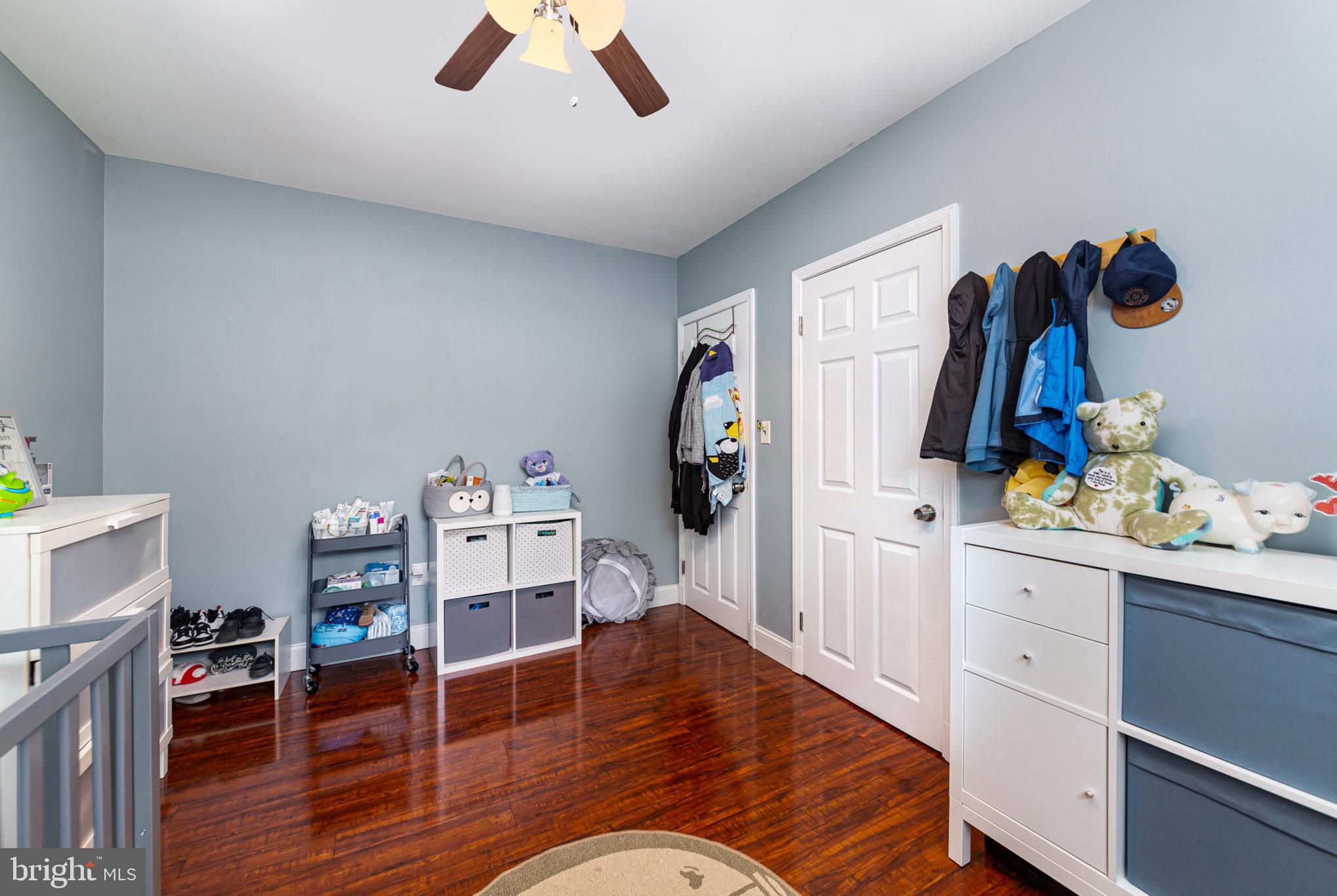 PERRY HALL - Residential