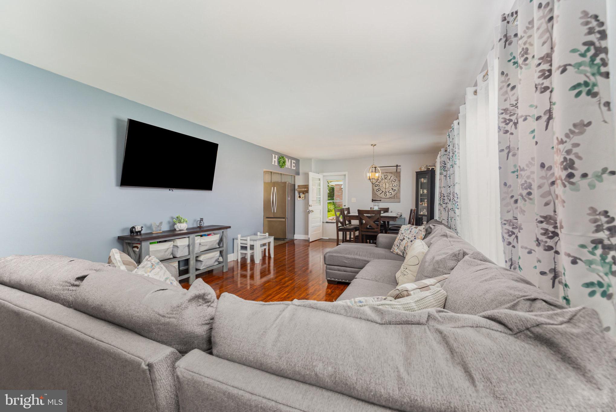 PERRY HALL - Residential