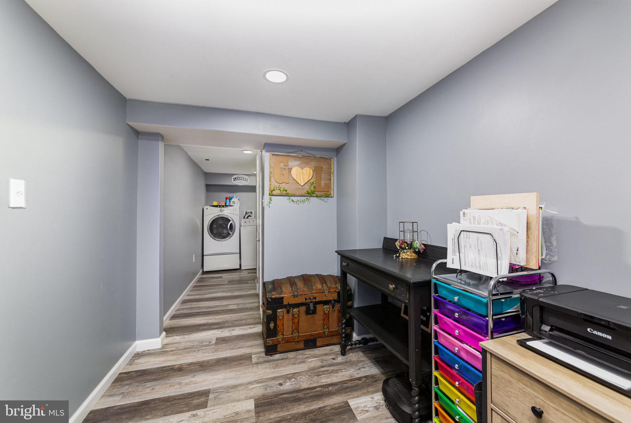 PERRY HALL - Residential