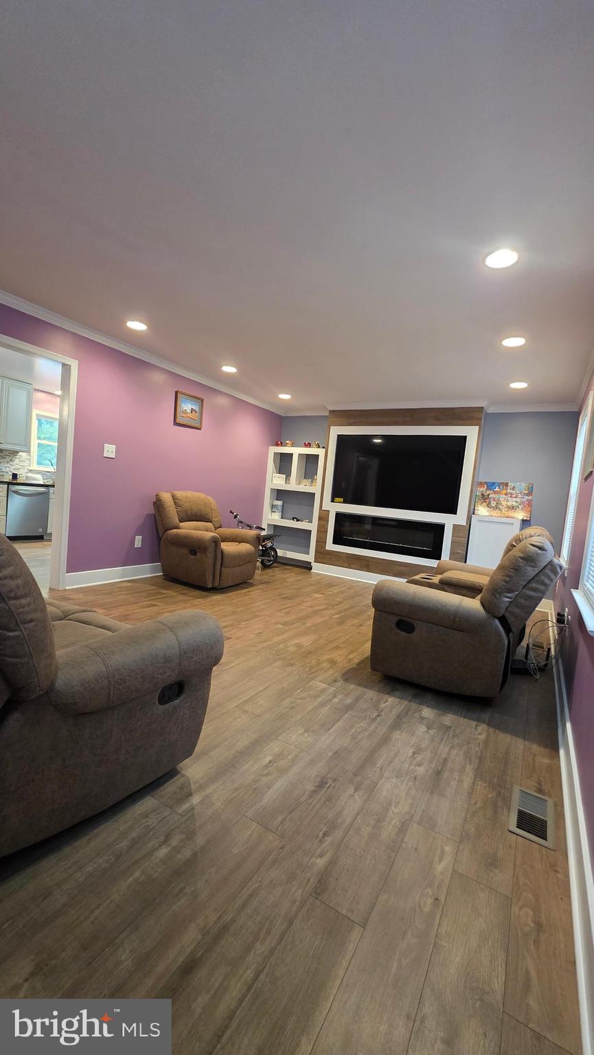 HILL-N-DALE ACRES - Residential