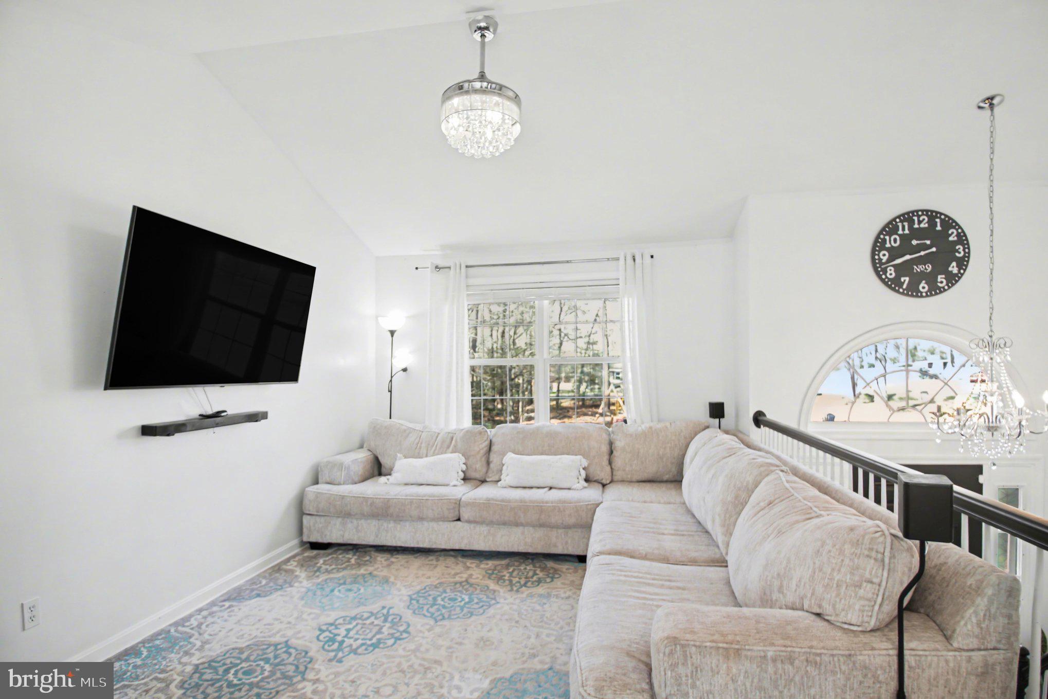 LAKE ARROWHEAD - Residential