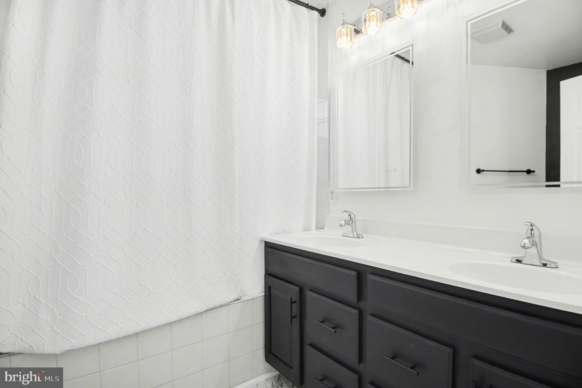 LAKE ARROWHEAD - Residential