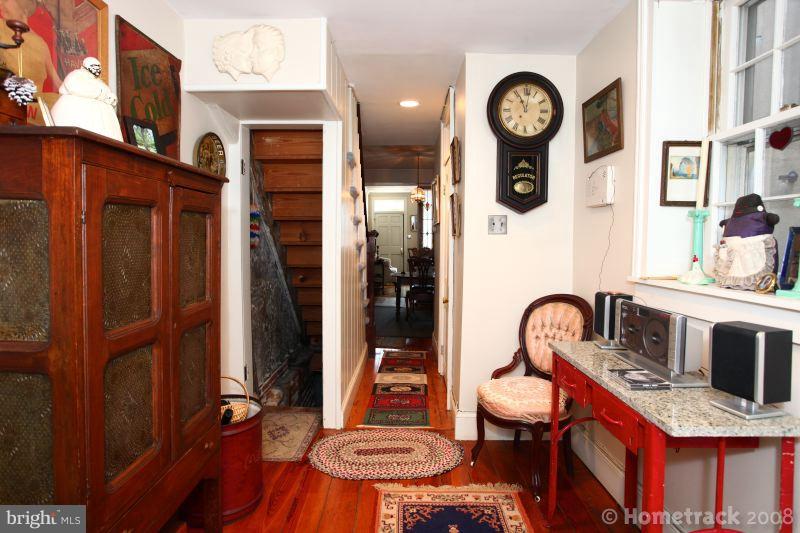 FEDERAL HILL HISTORIC DISTRICT - Residential Lease