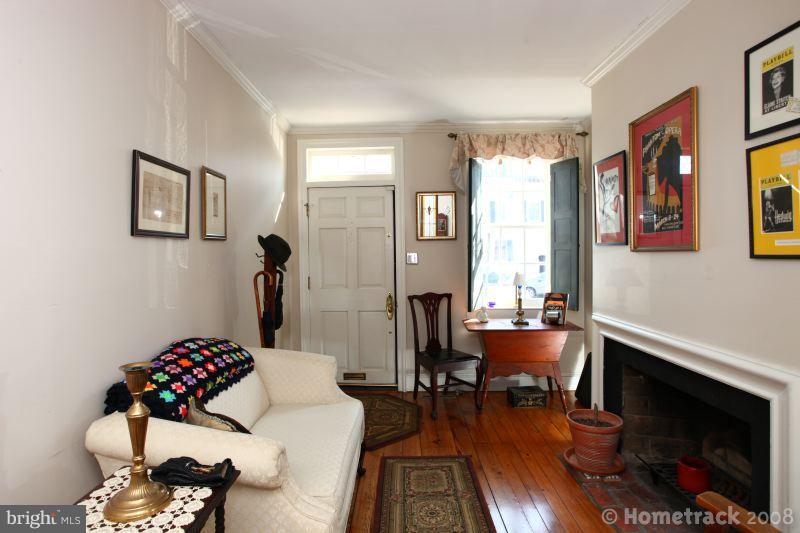 FEDERAL HILL HISTORIC DISTRICT - Residential Lease