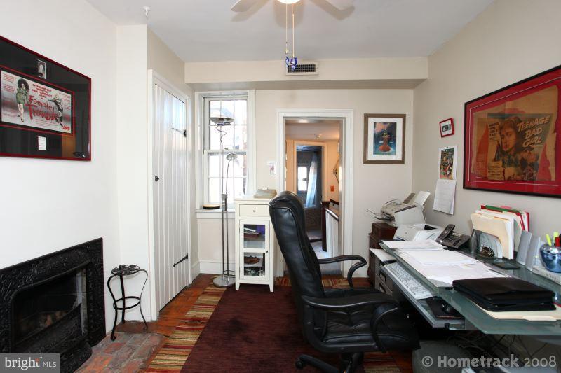 FEDERAL HILL HISTORIC DISTRICT - Residential Lease