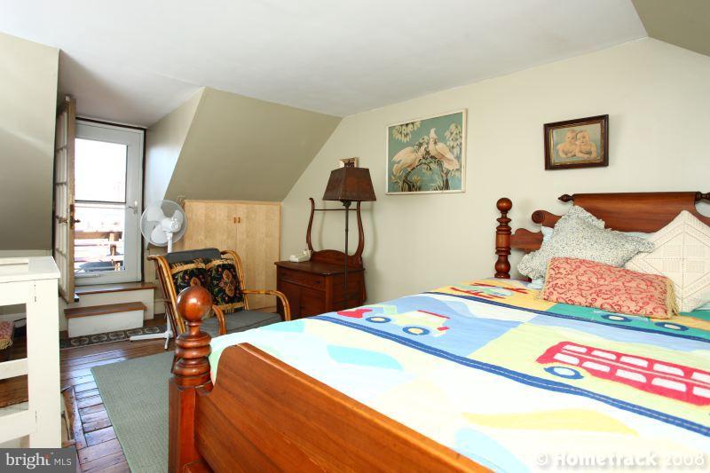 FEDERAL HILL HISTORIC DISTRICT - Residential Lease