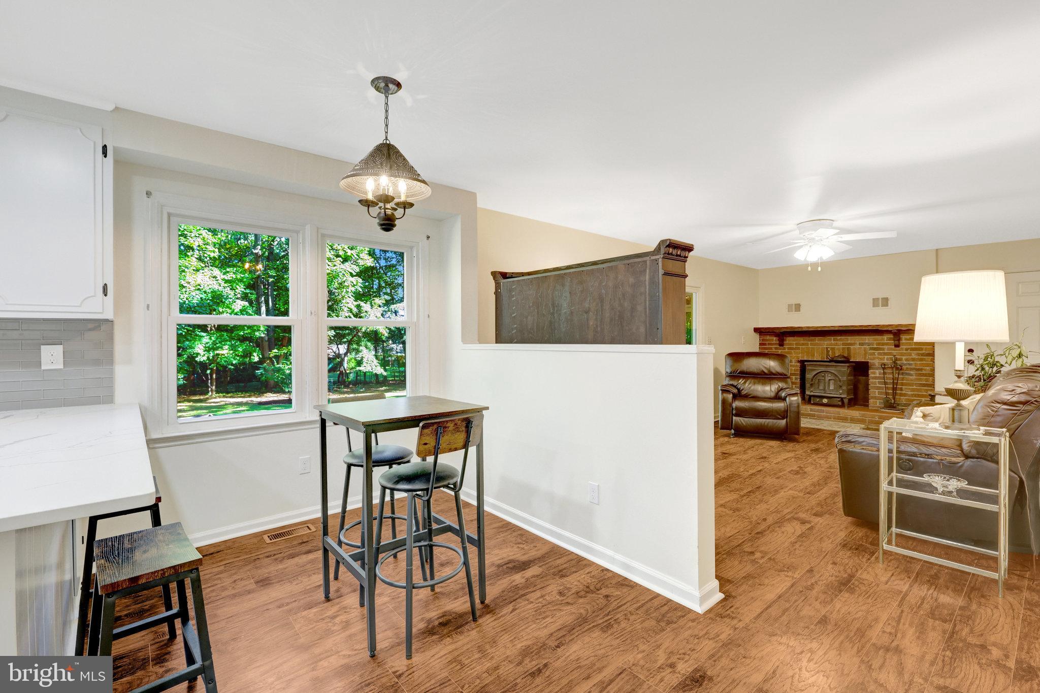 LEEHIGH VILLAGE - Residential