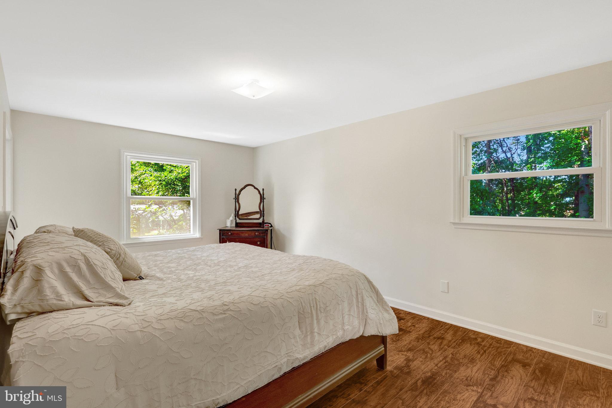 LEEHIGH VILLAGE - Residential