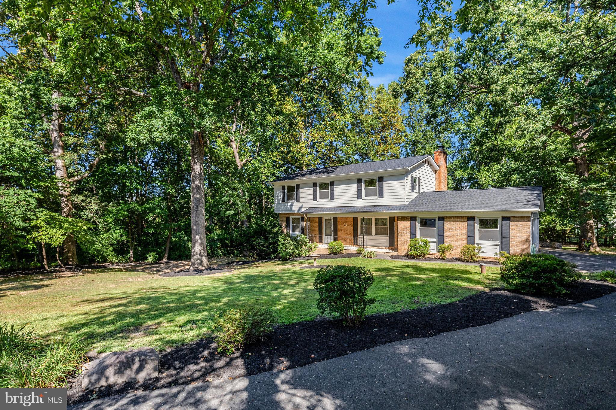 LEEHIGH VILLAGE - Residential