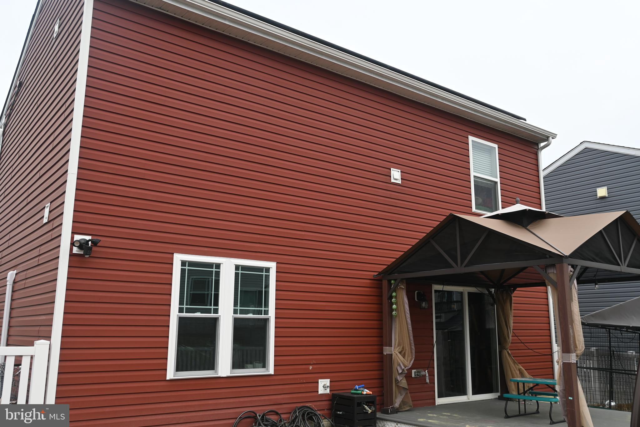 TIDBURY CROSSING - Residential Lease