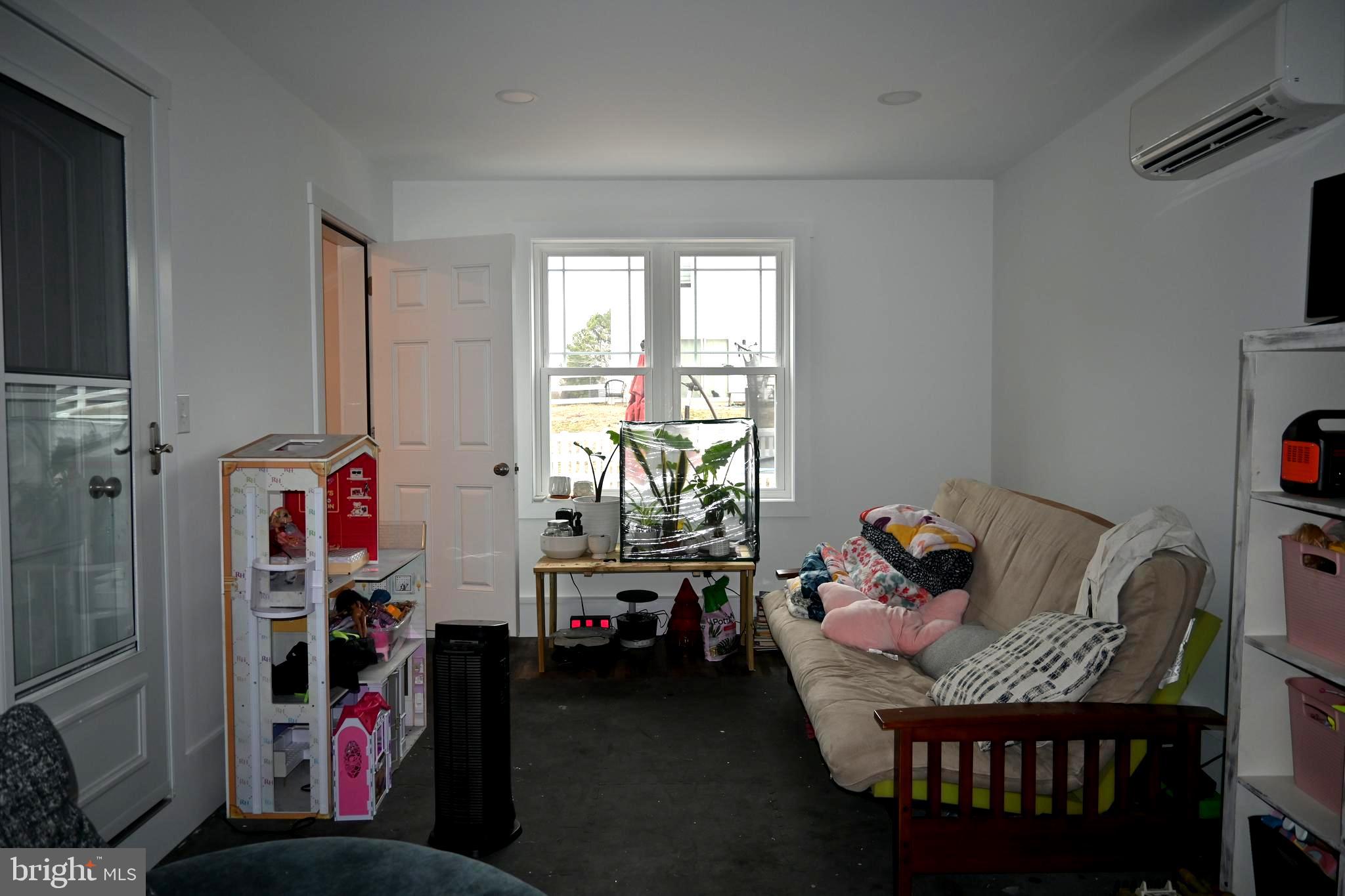 TIDBURY CROSSING - Residential Lease